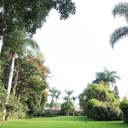 Hotel Jacarandas Cuernavaca Exterior foto